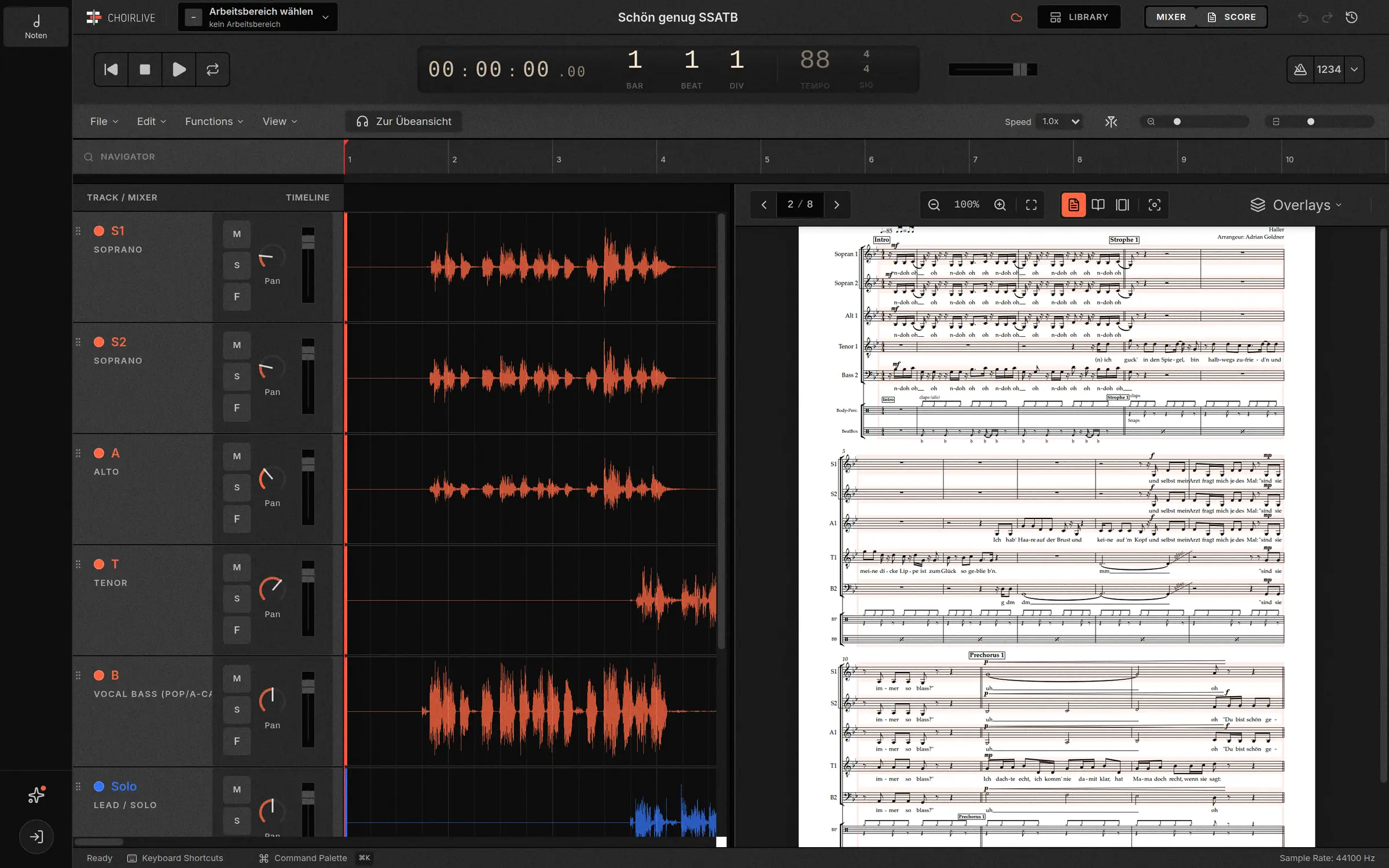 Der ChoirLive-Player: links die Stimmspuren Sopran, Alt, Tenor und Bass, rechts die Partitur